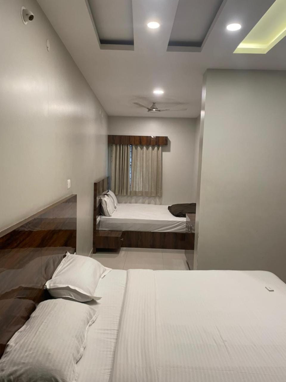 SS CROWN inn Hotel in Bengaluru