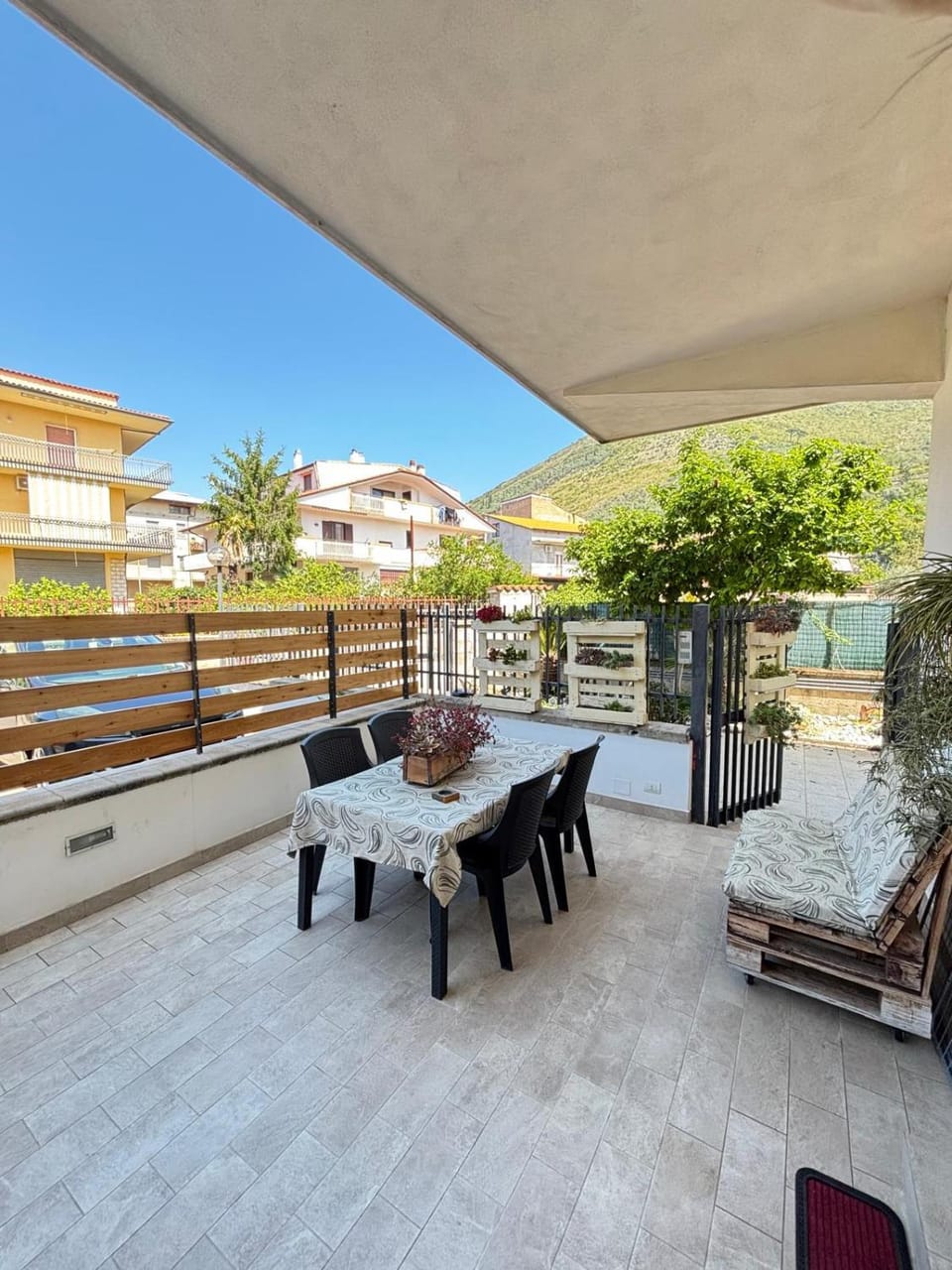 J&M House House in Fondi