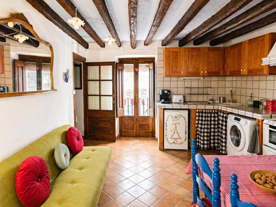 THE BLUE HOUSE OF THE COSTA BRAVA Arlet s corner Apartment in Alt Empordà
