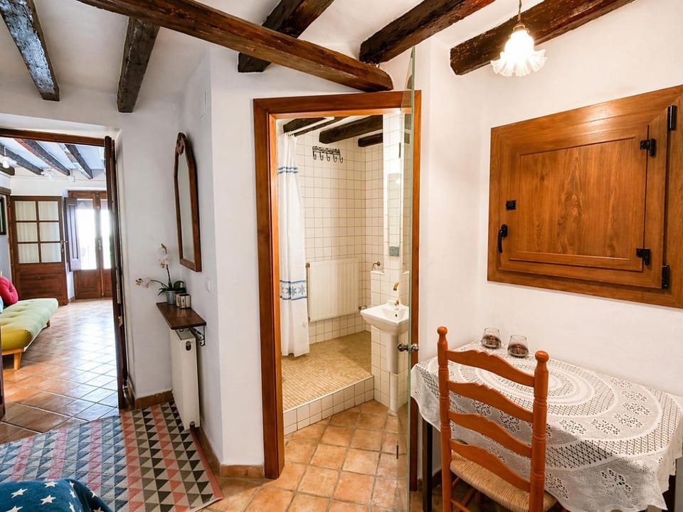 THE BLUE HOUSE OF THE COSTA BRAVA Arlet s corner Apartment in Alt Empordà