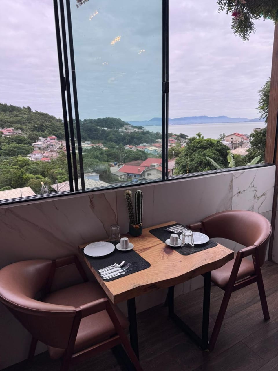 Bird's eye view, Dining area, Sea view