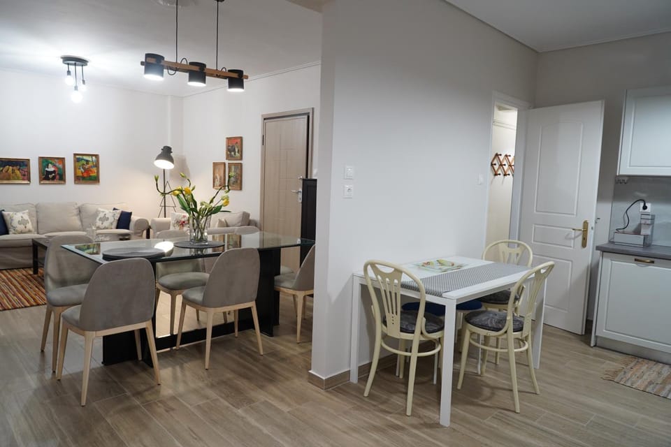 Restaurant/places to eat, Dining area