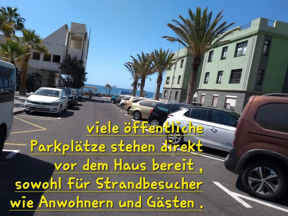 Text overlay, Street view