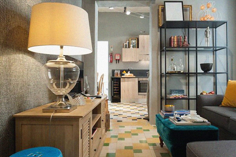 TV and multimedia, Living room, Seating area, oven, kitchen