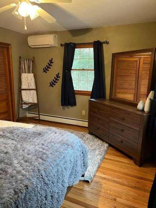 Bedroom, fireplace, wardrobe, air conditioner