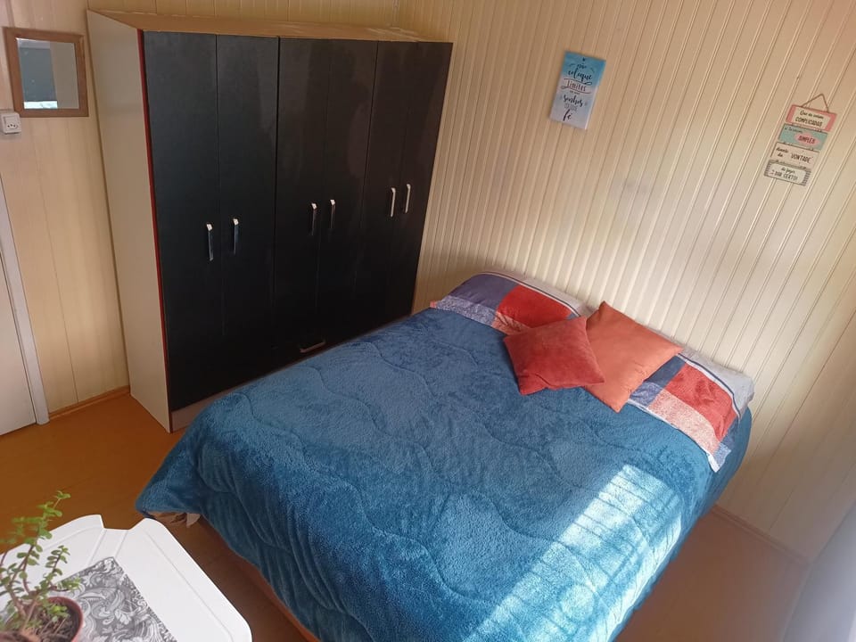 Bed, Photo of the whole room, Bedroom, wardrobe