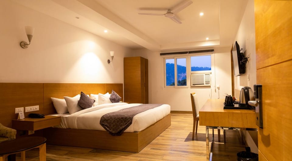 View (from property/room), Photo of the whole room, Bedroom