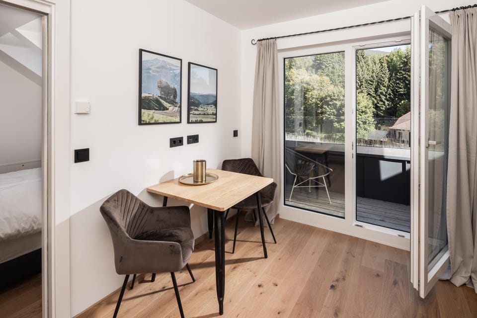 Living room, Dining area, Food, kitchen
