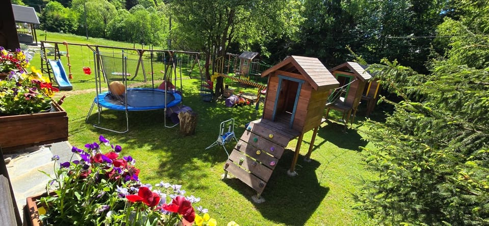 Day, Natural landscape, Children play ground, Garden, Garden view