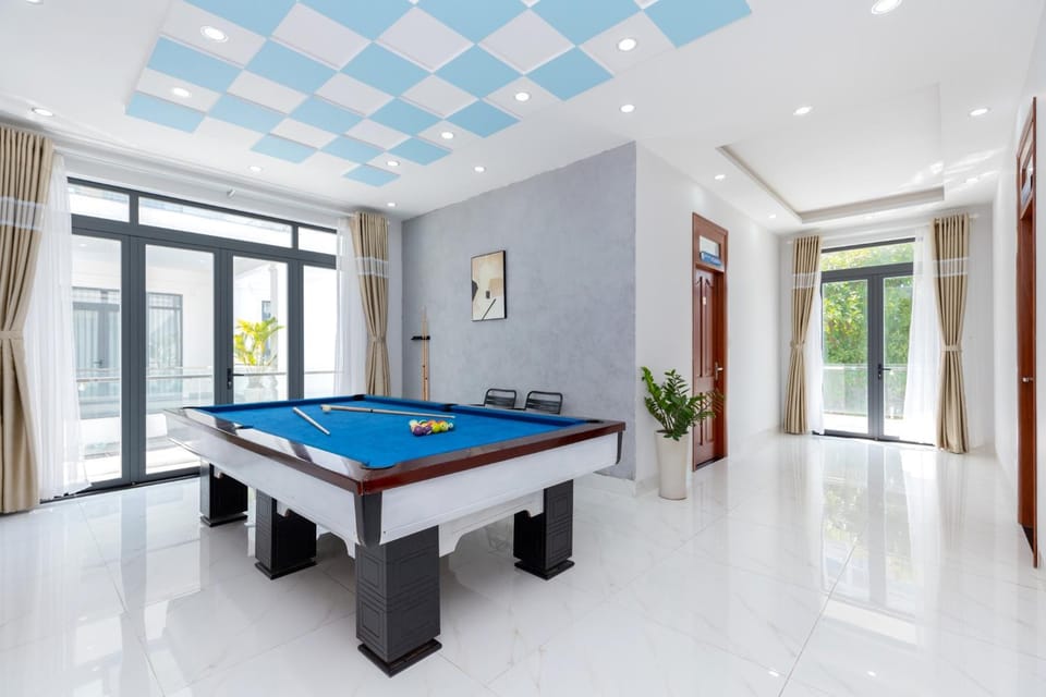 Billiard
