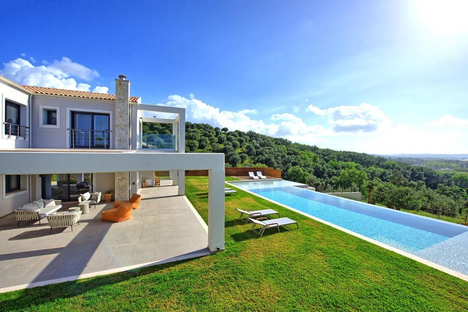 Property building, Garden, Garden view, Pool view, Swimming pool