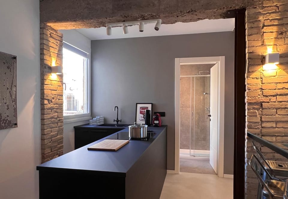 Kitchen or kitchenette