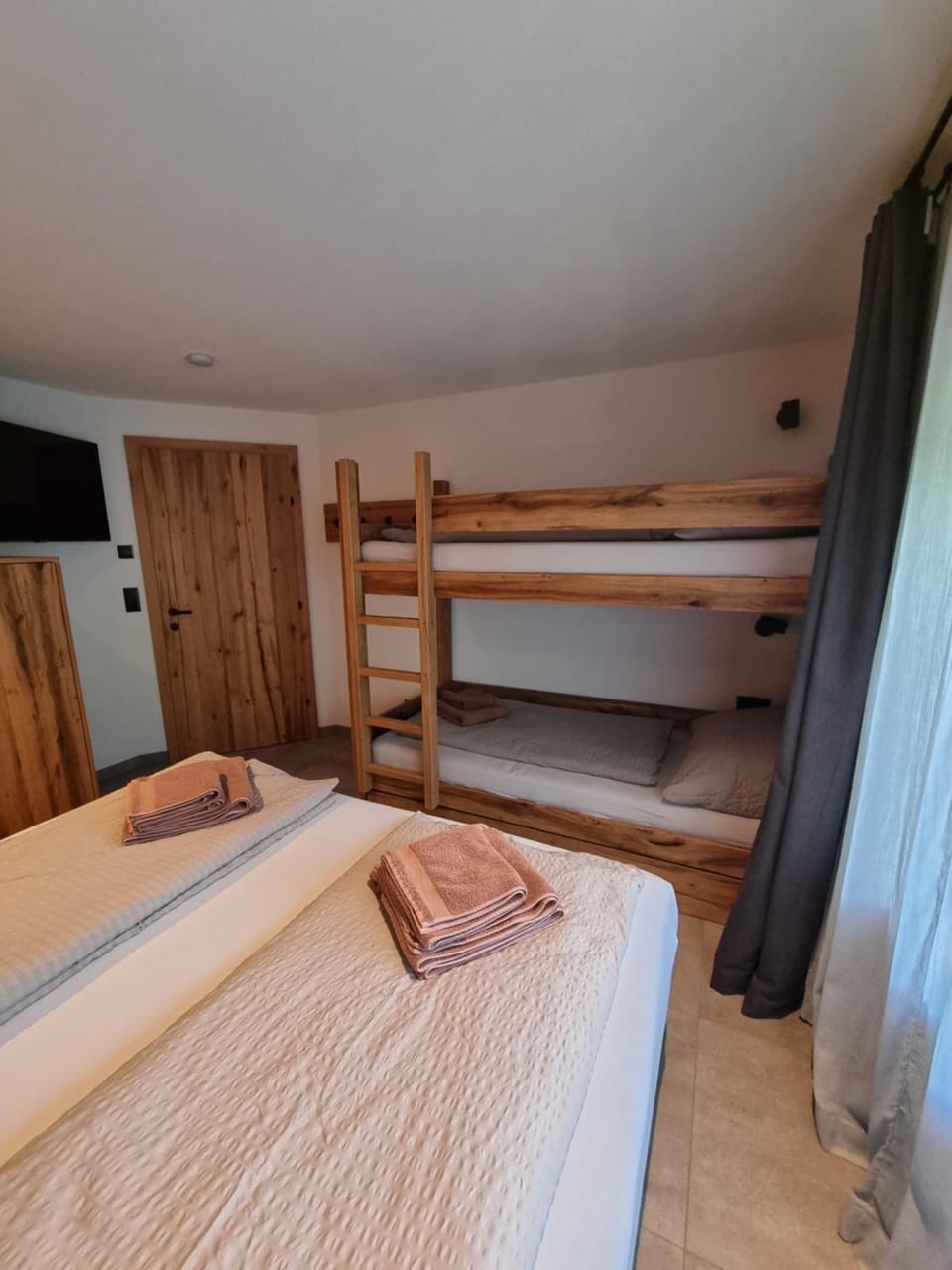 bunk bed