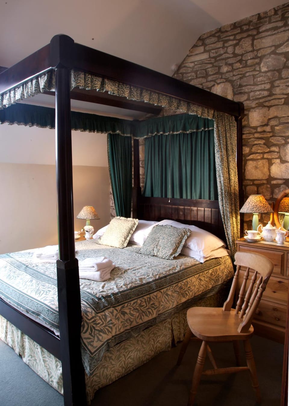 Bed, Photo of the whole room