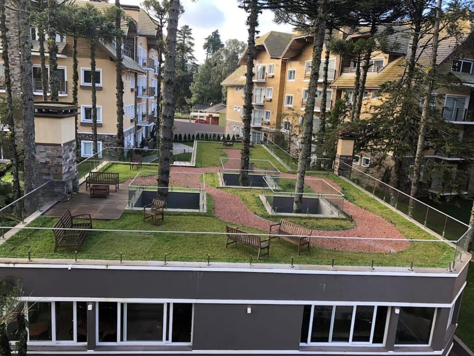 Excelente apartamento em Gramado/RS no Condomínio Casa de Pedra Apartment in Gramado