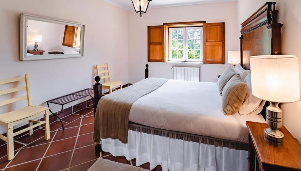 Bed, Bedroom, internet