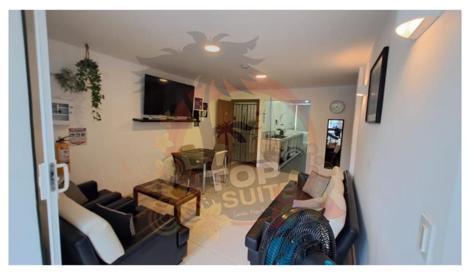 Communal lounge/ TV room, Living room, Seating area