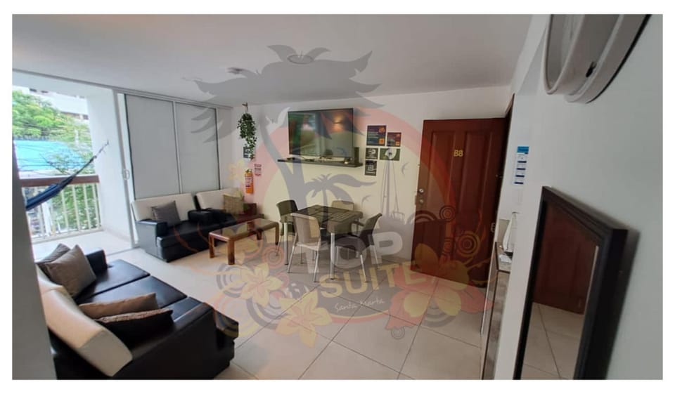 Communal lounge/ TV room, Living room, Seating area