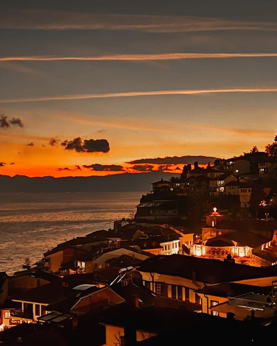 View (from property/room), City view, City view, Lake view, Quiet street view