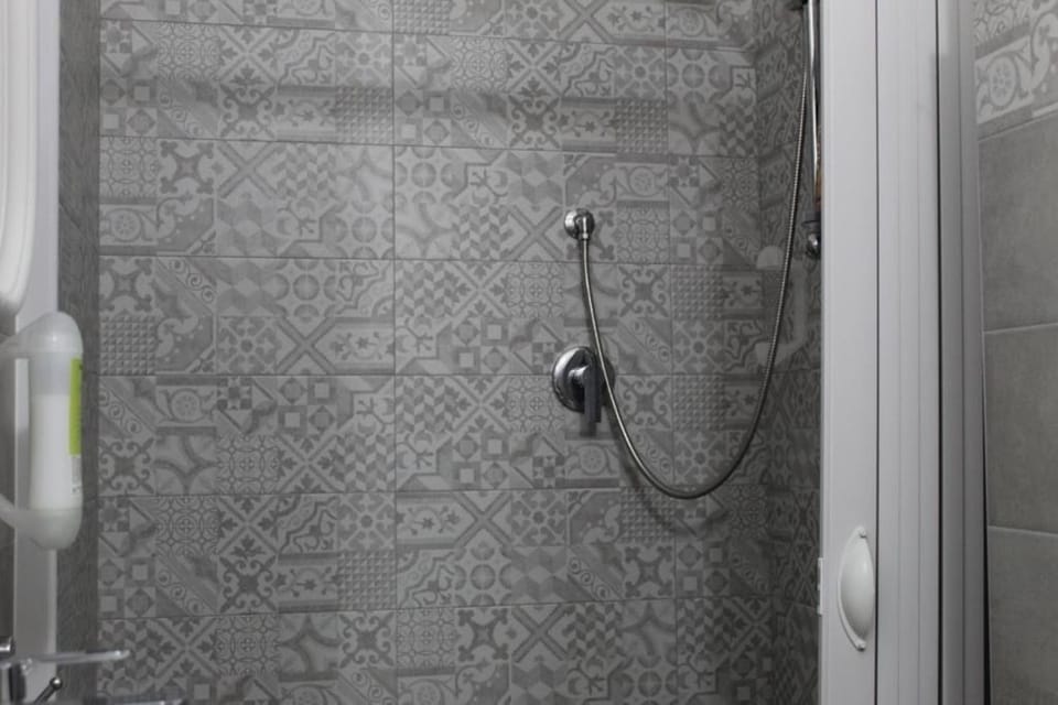 Bathroom, Area and facilities