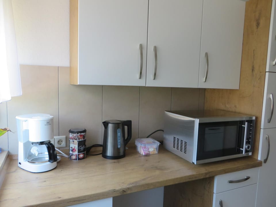 Coffee/tea facilities, Kitchen or kitchenette, minibar