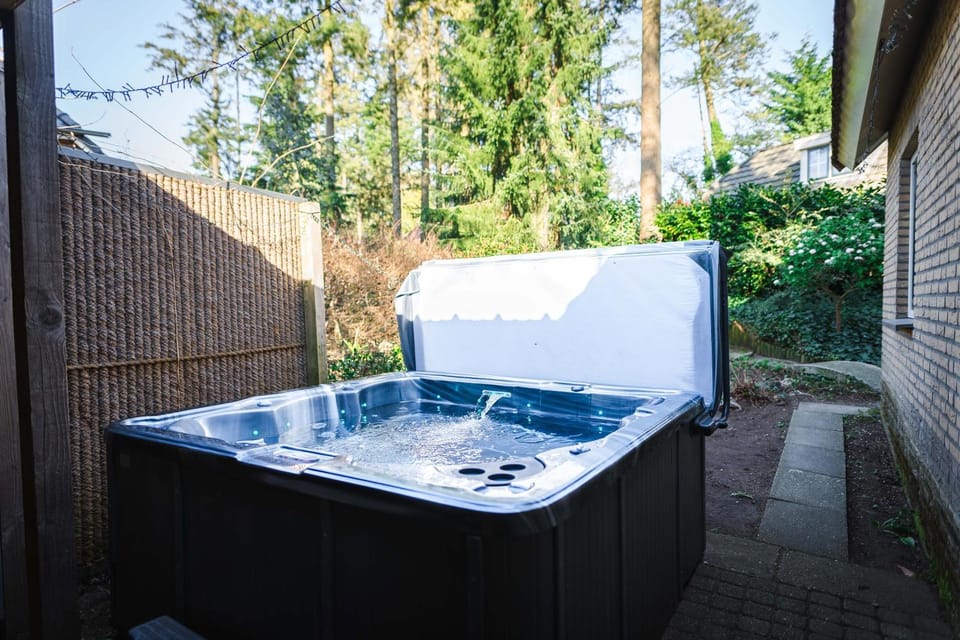 Vakantiehuis in het bos met jacuzzi en sauna House in Lunteren