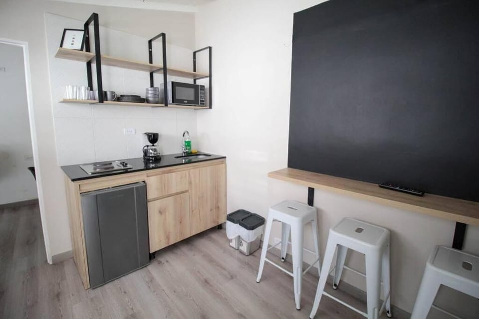 Hospedaje cerca a Provenza en el Poblado - MAN301 By Roots Rentals Apartment in Medellin