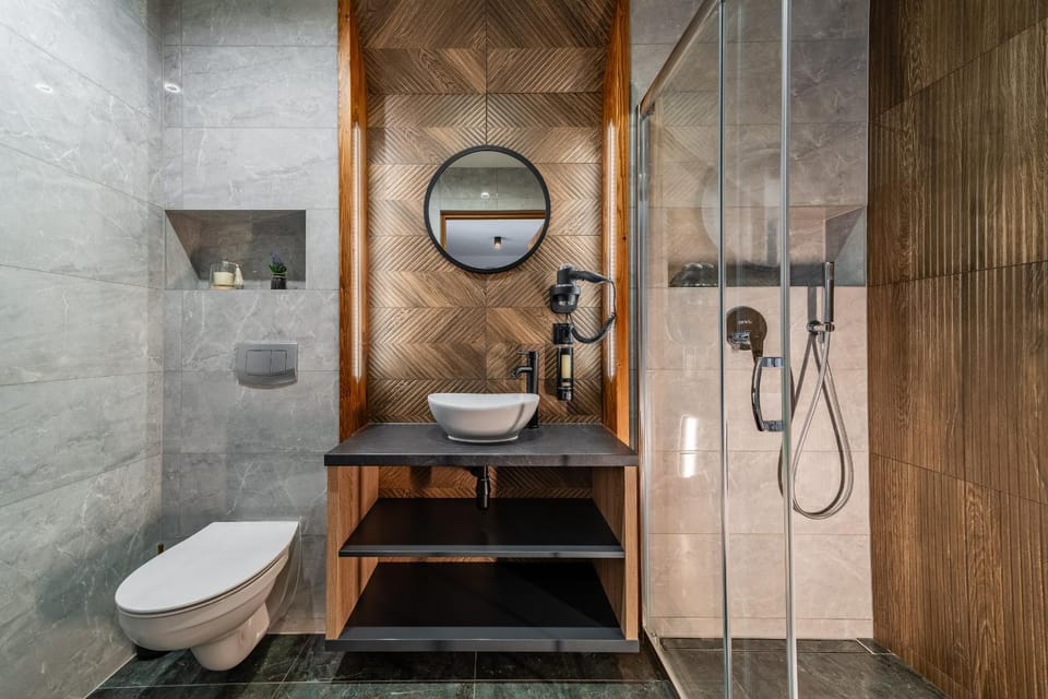 Shower, Toilet, Bathroom