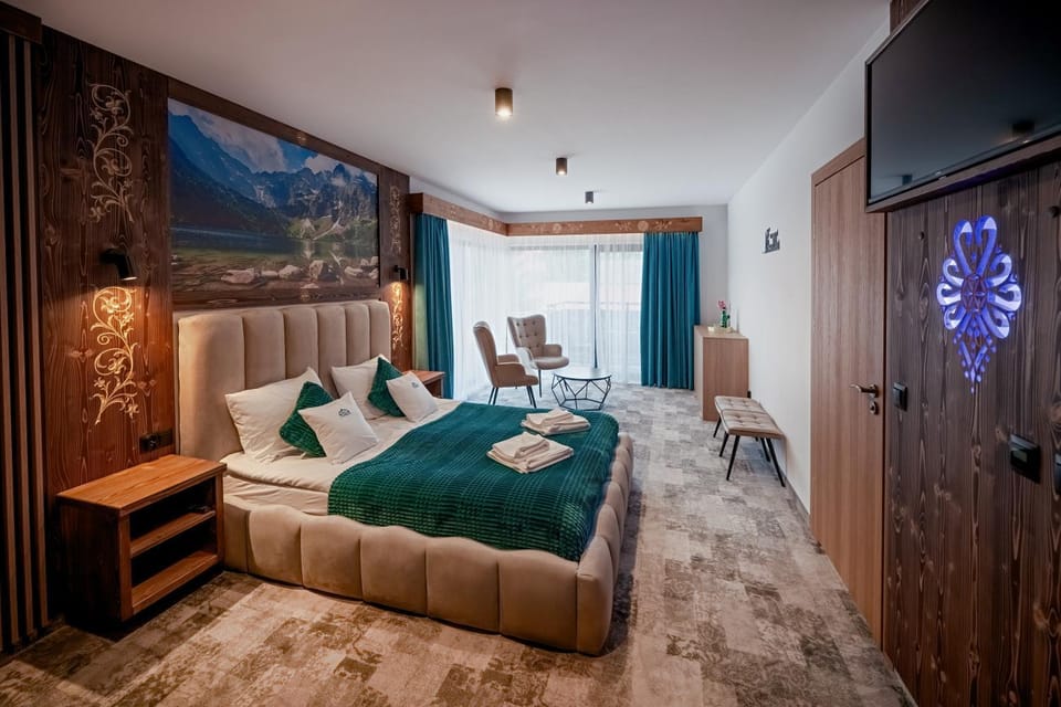 Bed, Other, Photo of the whole room, Bedroom