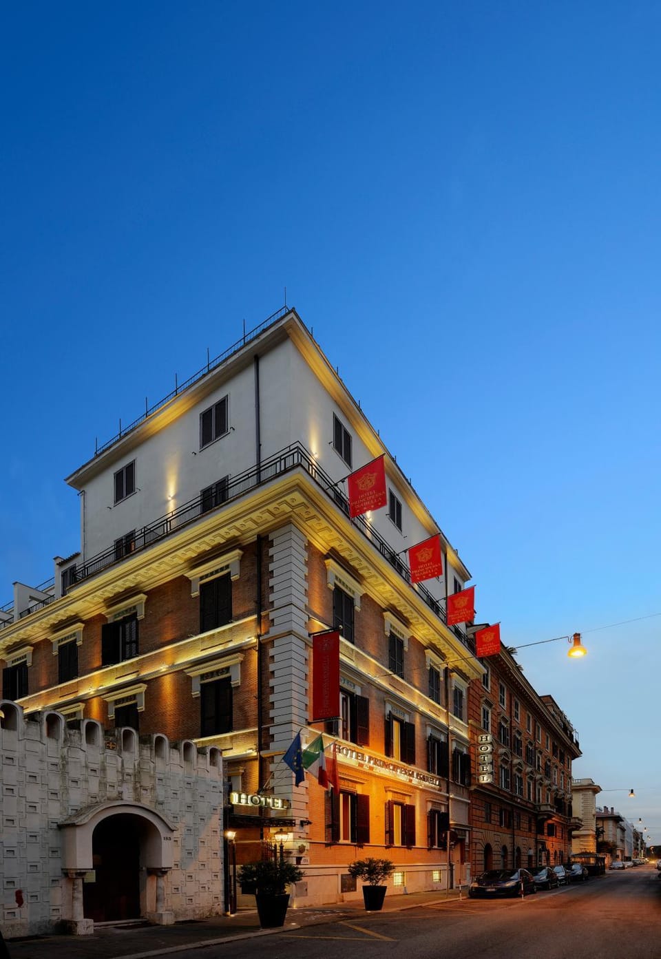 Property building, Facade/entrance