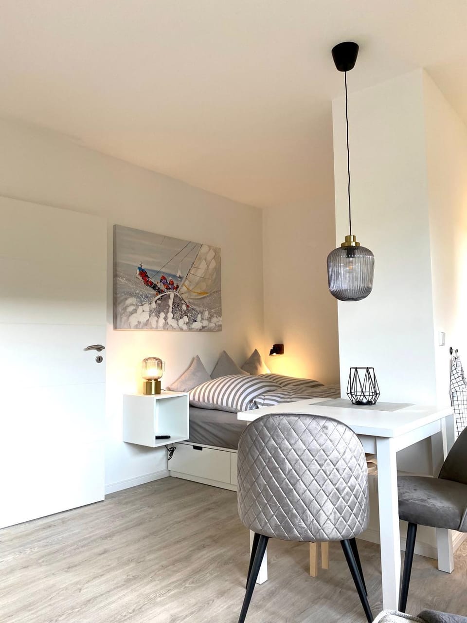 Photo of the whole room