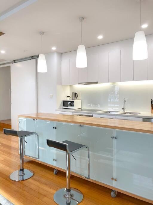 Luxury Hobart Waterfront Apartment with views! Apartment in Hobart