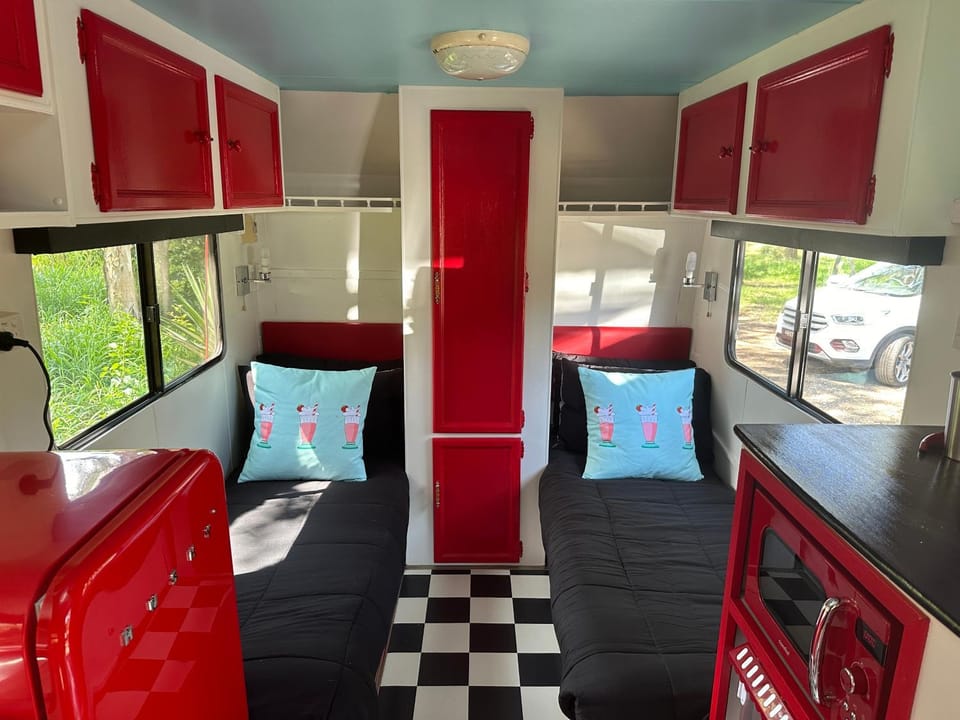 Alice & Elvis, Crescent Head, Retro Caravans with Deck, Bathroom & Outdoor Bath in a Bush Setting near the Beach Campground/ 
RV Resort in Crescent Head