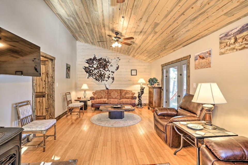 Pagosa Springs Gem w/ Yard, Decks + Mtn Views! House in Colorado