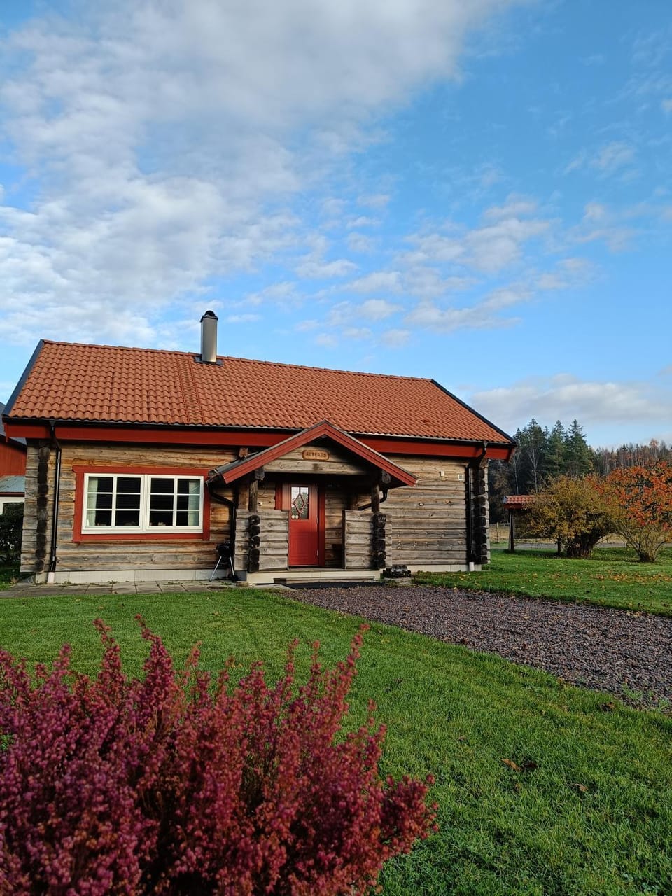 Property building, Patio, Facade/entrance, Day, Garden, View (from property/room), Autumn, Garden view