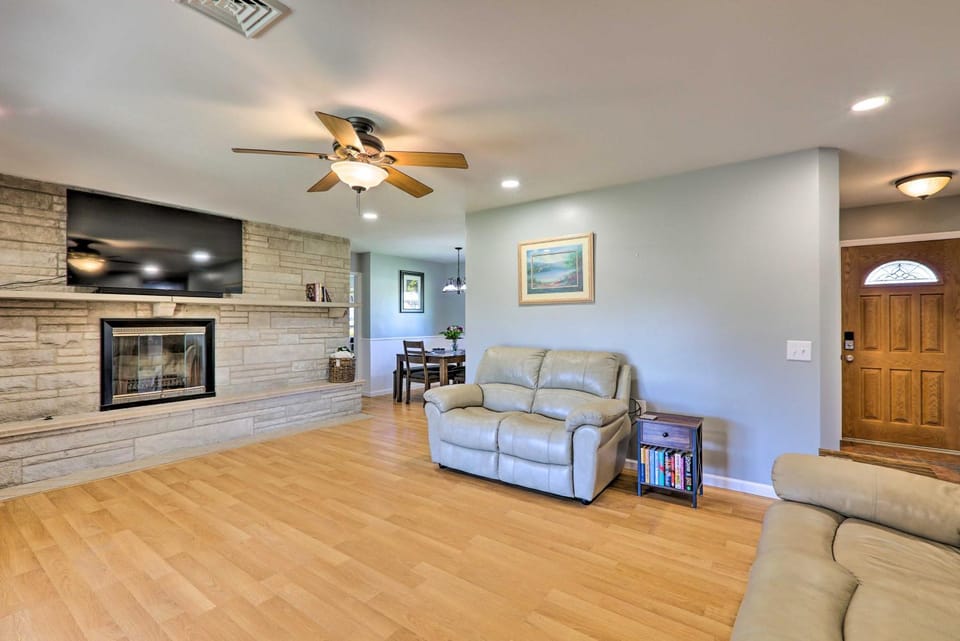 Dayton Home with Patio and Fire Pit about 6 Mi Dtwn! House in Kettering