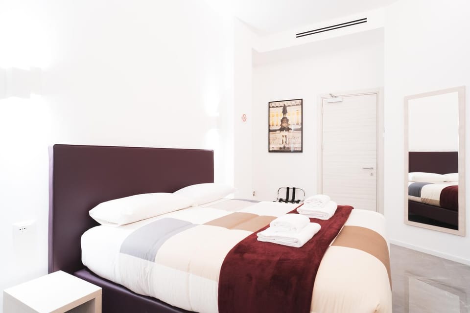 Bed, Photo of the whole room