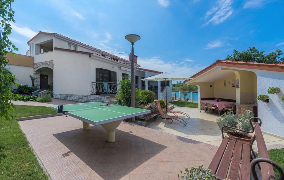 Garden, Seating area