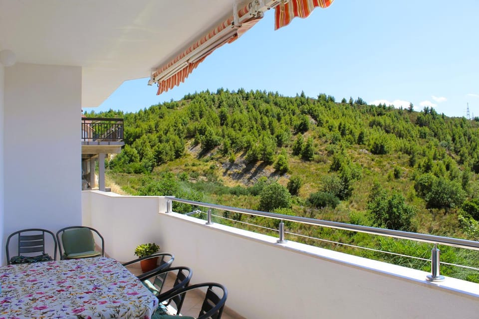 Day, Natural landscape, View (from property/room), Balcony/Terrace