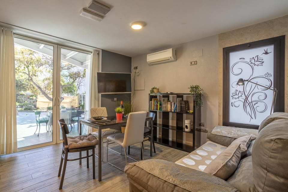 Property building, Living room