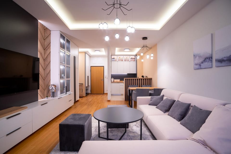 Communal lounge/ TV room, TV and multimedia, Living room, Seating area
