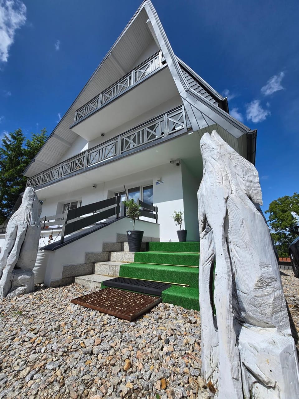 Property building, Facade/entrance