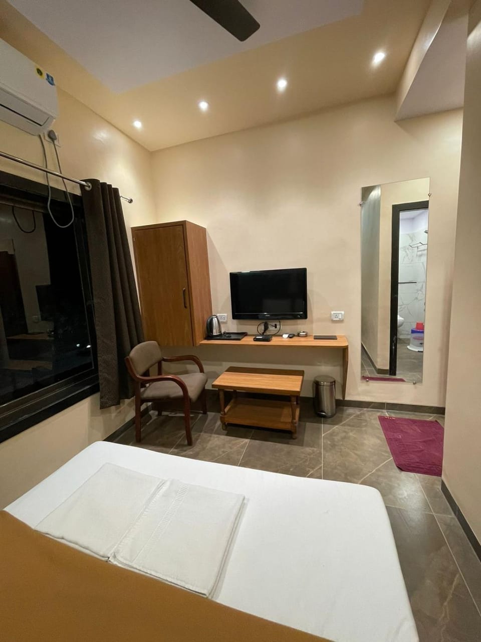 Hotel Vardhan Hotel in Gujarat