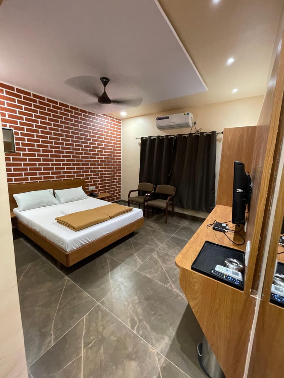 Hotel Vardhan Hotel in Gujarat