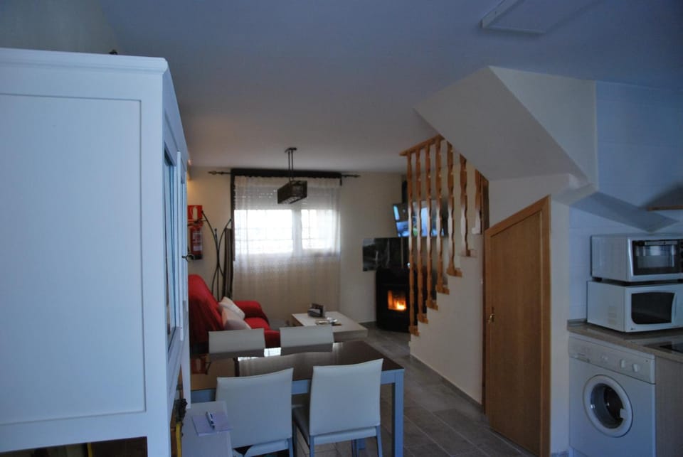 Lounge or bar, Dining area
