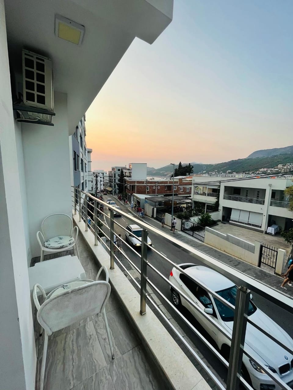 Balcony/Terrace, City view, Sea view, Street view, Sunset