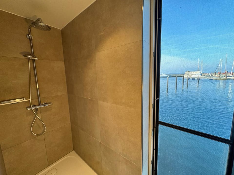 Bathroom, Living room