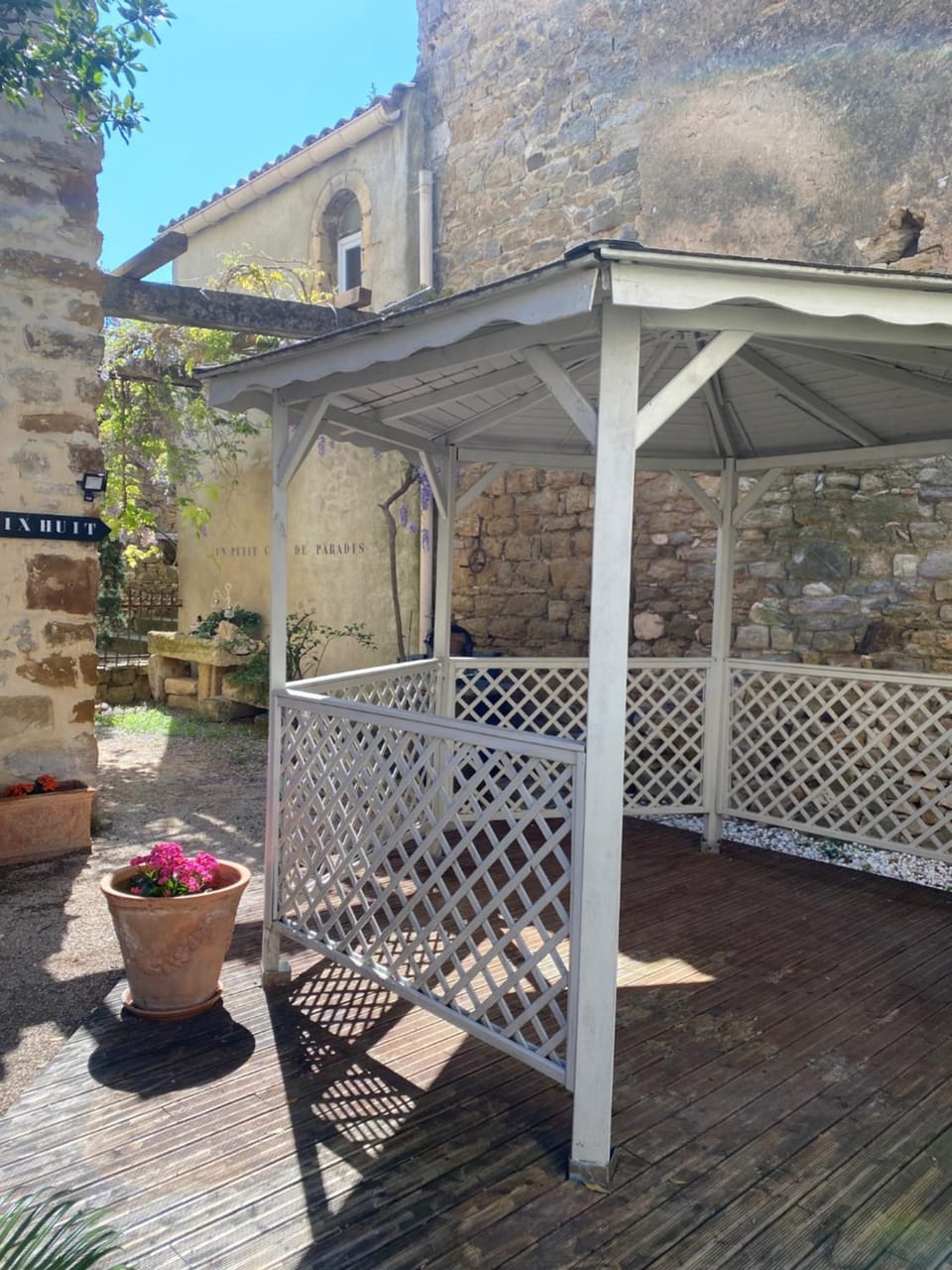 Property building, Patio