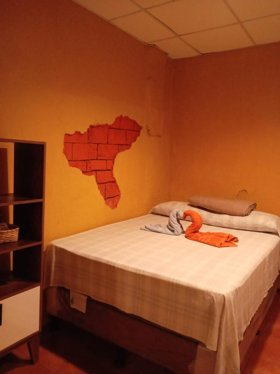 Bed, internet, towels
