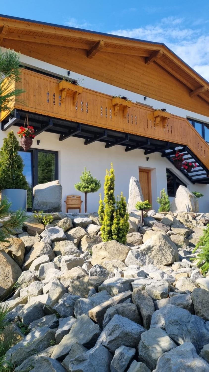 Property building, Day, Garden